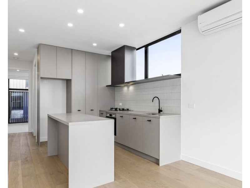 4/949 High Street, Reservoir VIC 3073