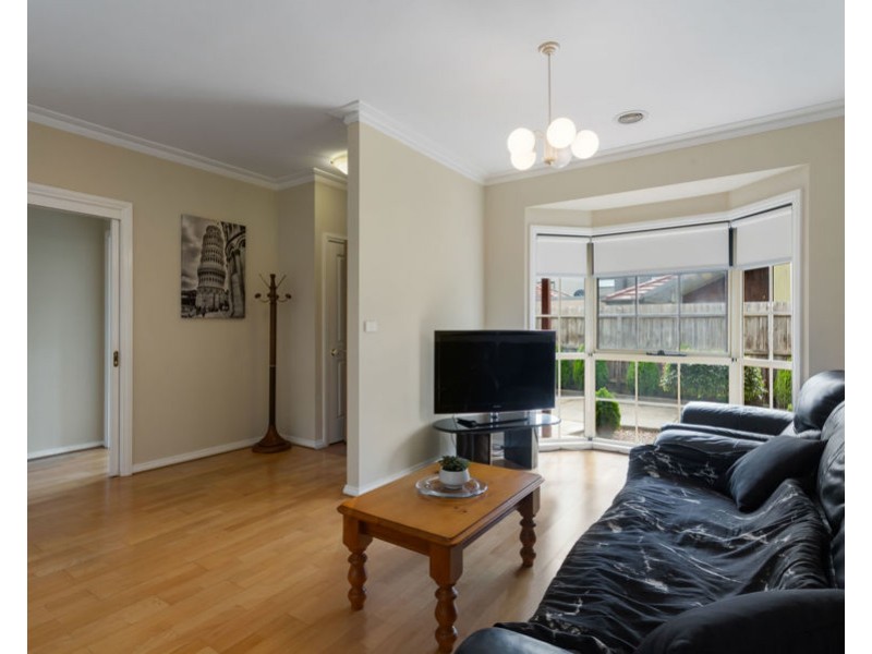 3/10 Gladstone Parade, Glenroy VIC 3046
