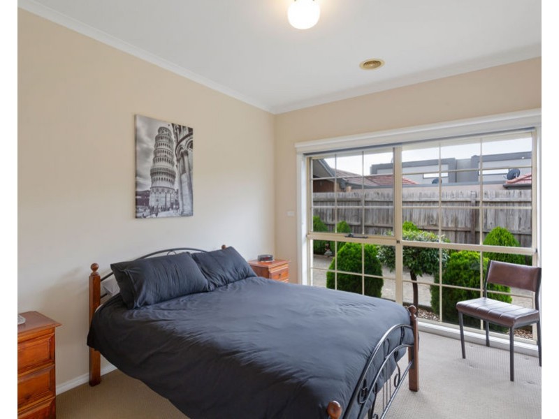 3/10 Gladstone Parade, Glenroy VIC 3046