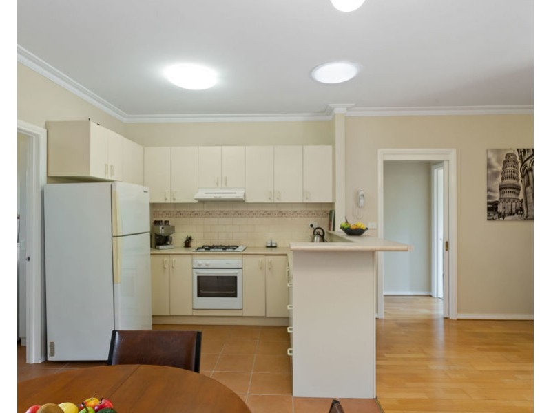 3/10 Gladstone Parade, Glenroy VIC 3046