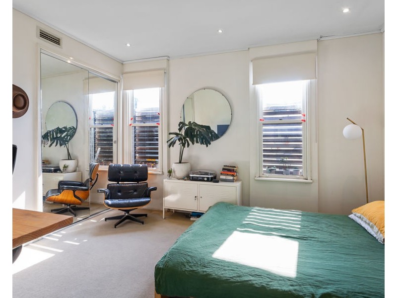 142 Curtain Street, Carlton North VIC 3054