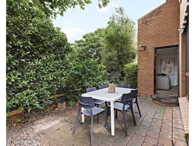 4/9 The Grove, Coburg VIC 3058