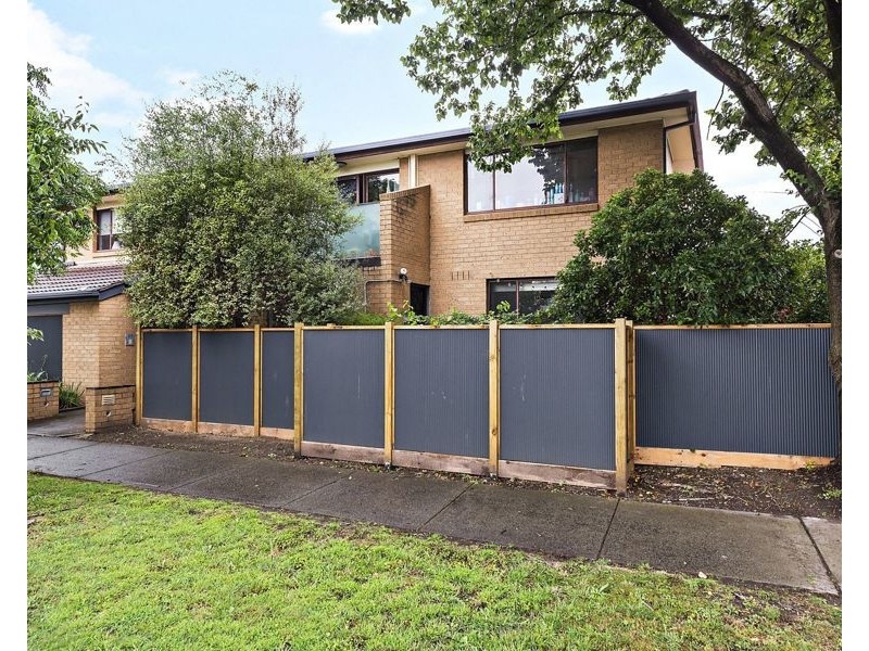 4/9 The Grove, Coburg VIC 3058