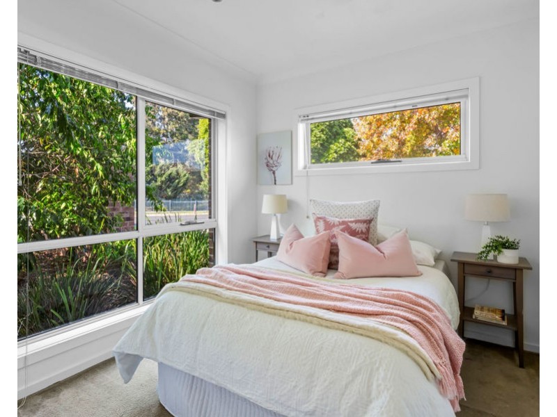 2/137 Northumberland Road, Pascoe Vale VIC 3044