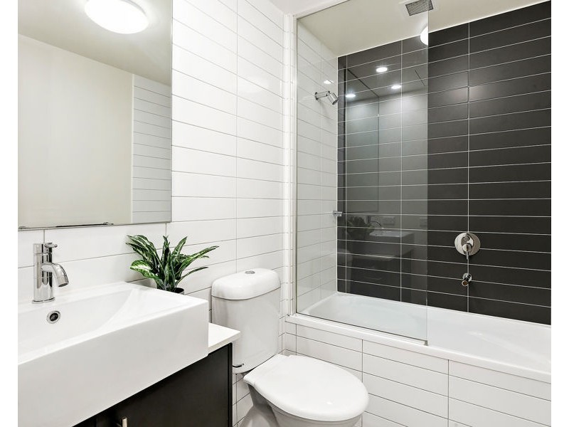 2/272 Albert Street, Brunswick VIC 3056