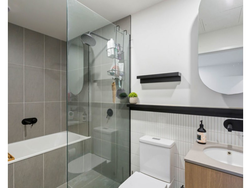 513/3 Olive York Way, Brunswick West VIC 3055