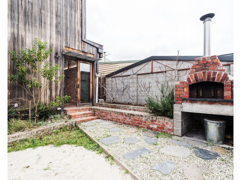 17 Stewart Street, Brunswick VIC 3056