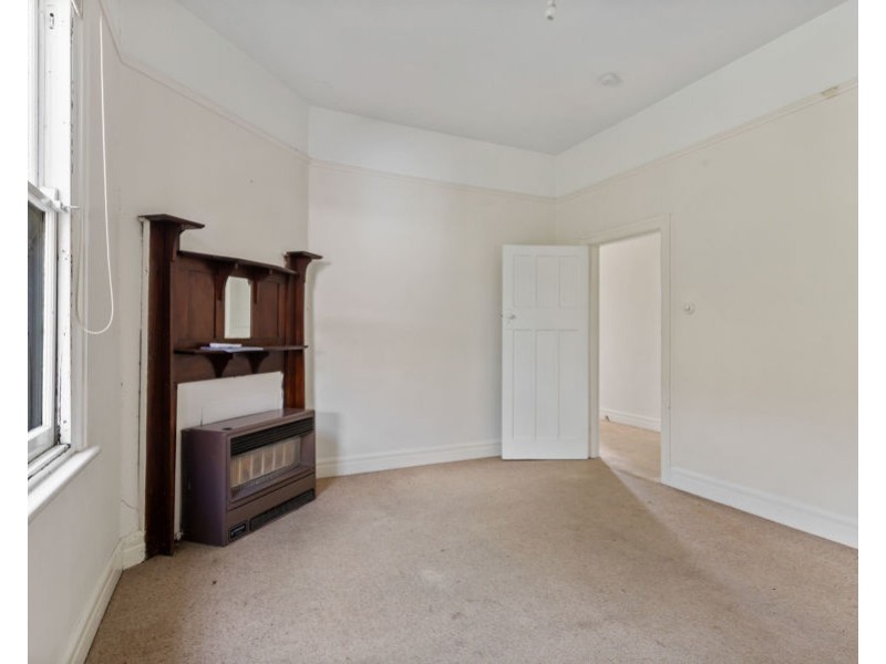 10 Ferry Crescent, Brunswick West VIC 3055