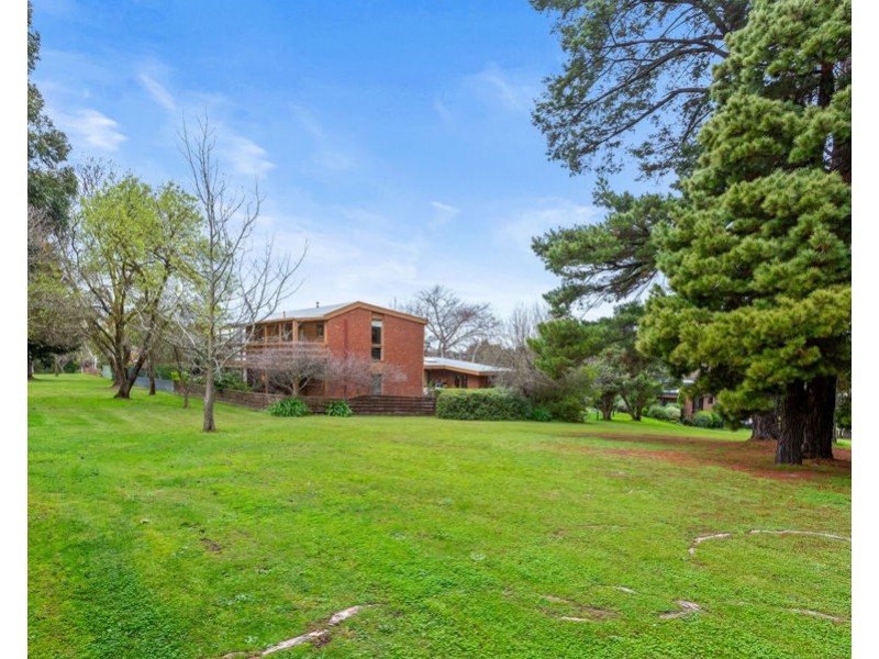 5 Drysdale Place, Doncaster East VIC 3109
