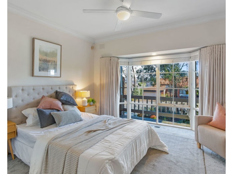 18 Eskdale Court, Eltham North VIC 3095