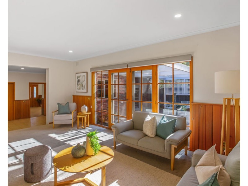 18 Eskdale Court, Eltham North VIC 3095