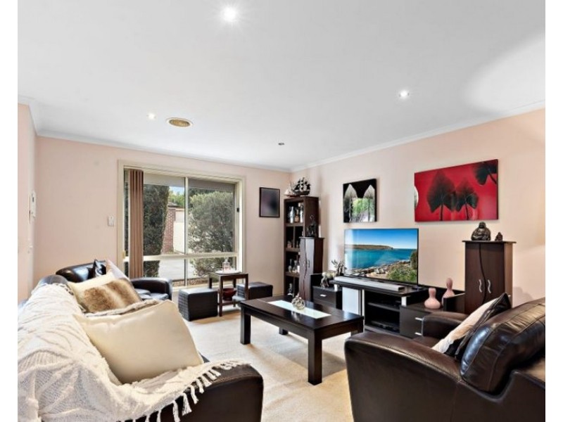 2/17 Cooper Street, Epping VIC 3076