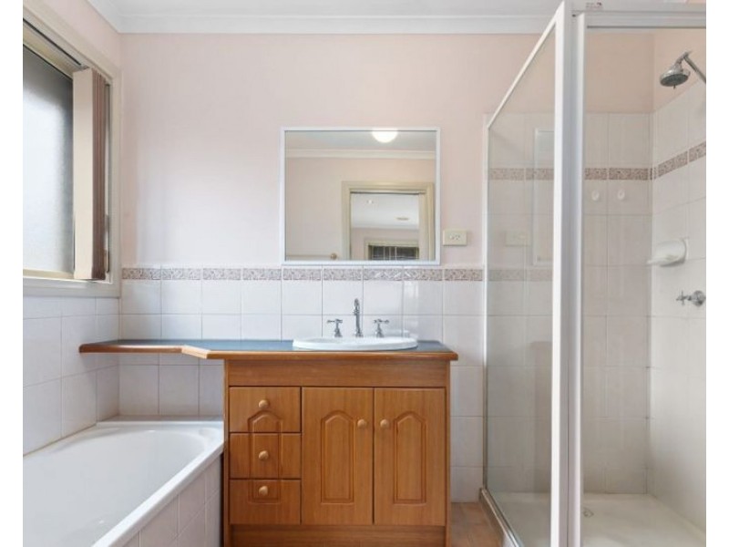 2/17 Cooper Street, Epping VIC 3076