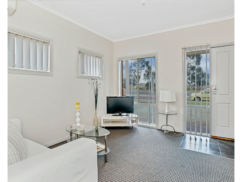 1/919 Pascoe Vale Road, Glenroy VIC 3046