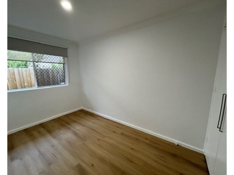 2/64 Cassels Road, Brunswick VIC 3056