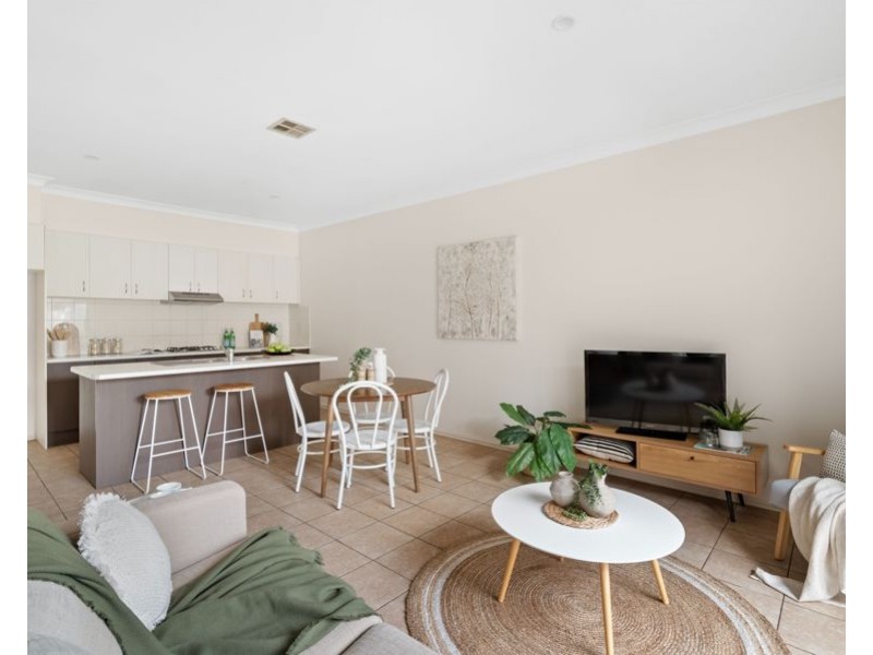 1/27 Birch Avenue, Tullamarine VIC 3043