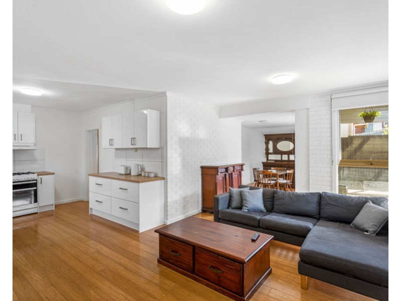 48 Melville Road, Pascoe Vale South VIC 3044