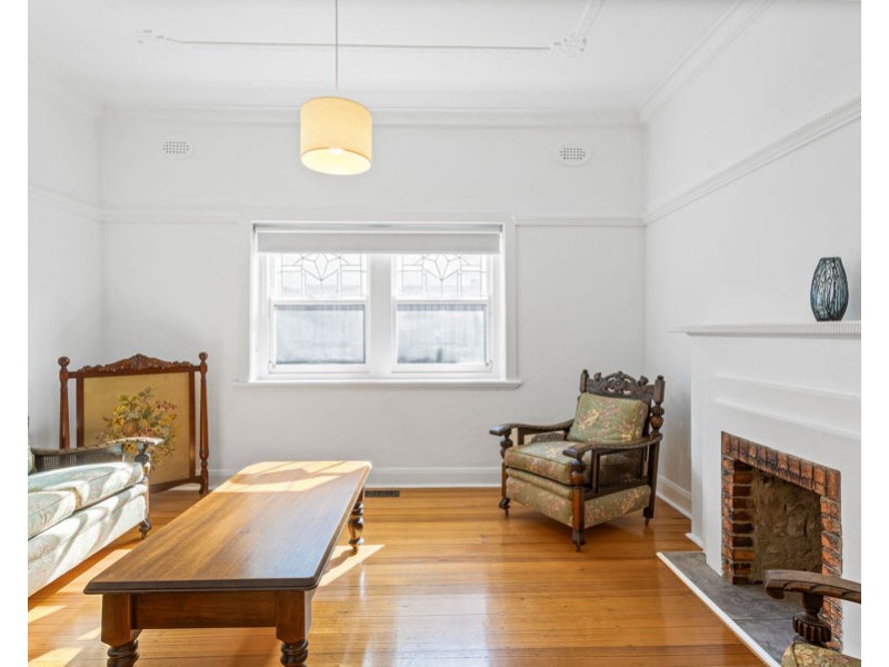 48 Melville Road, Pascoe Vale South VIC 3044