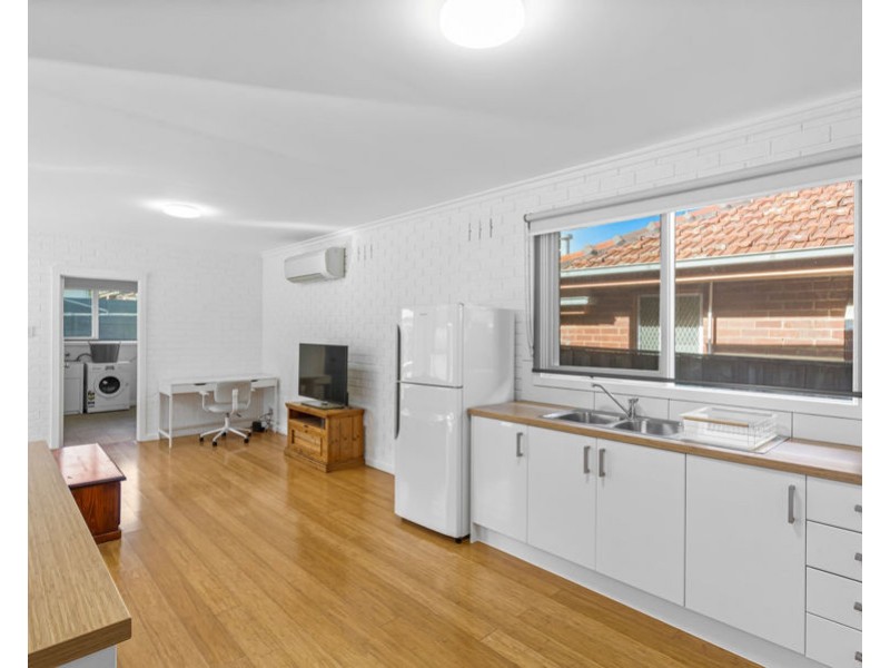 48 Melville Road, Pascoe Vale South VIC 3044