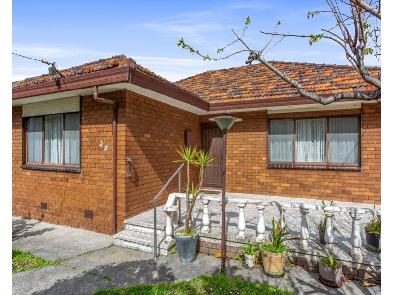 25 Goleen Street, Coburg North VIC 3058