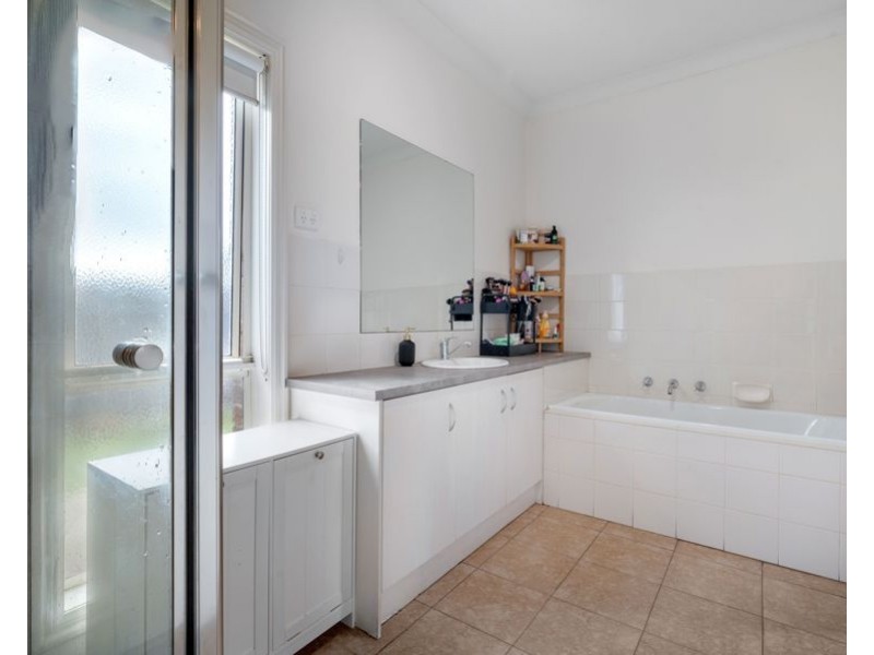 3/27 Birch Avenue, Tullamarine VIC 3043