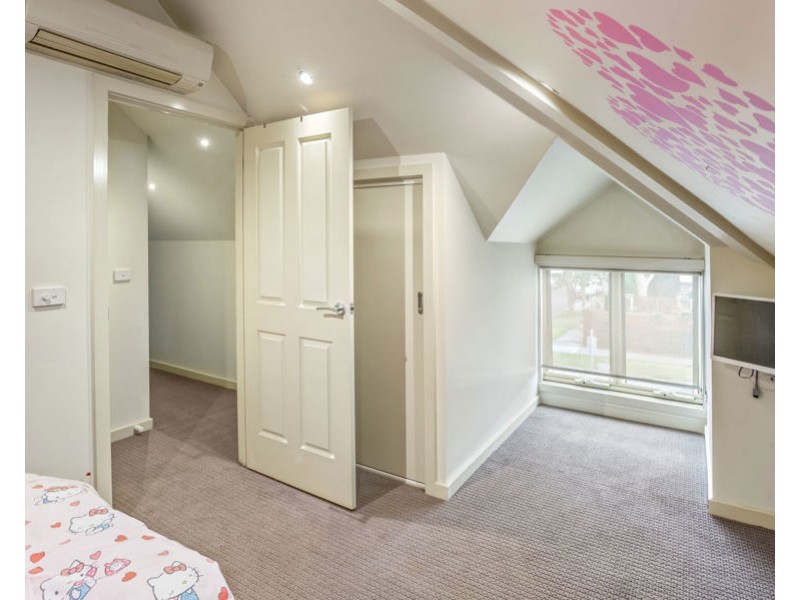 21 Lake Avenue, Pascoe Vale VIC 3044