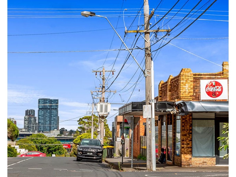 2/24 Daly Street, Brunswick West VIC 3055