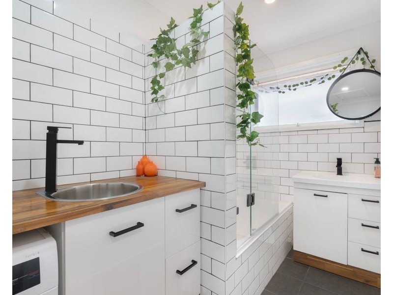 2/28 Sutherland Street, Brunswick VIC 3056