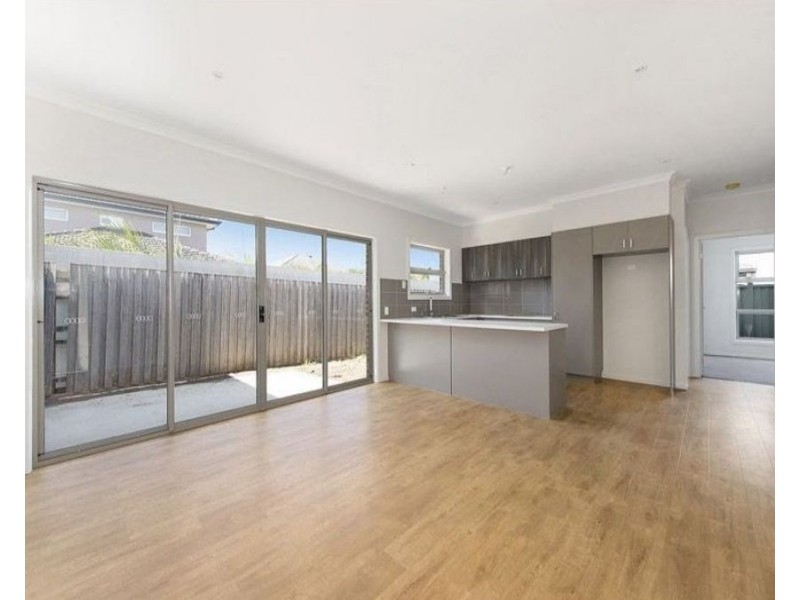 3/2 Truscott Street, Glenroy VIC 3046