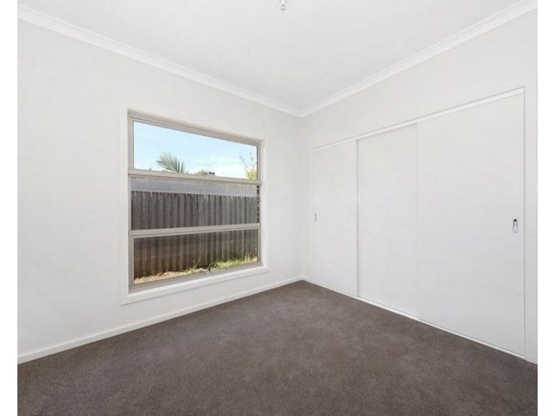 3/2 Truscott Street, Glenroy VIC 3046