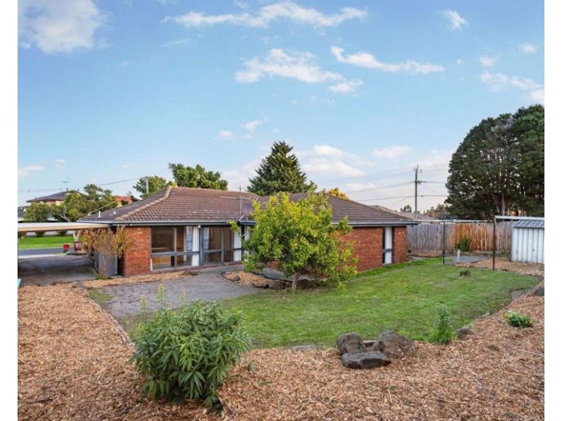 3 Seville Court, Meadow Heights VIC 3048