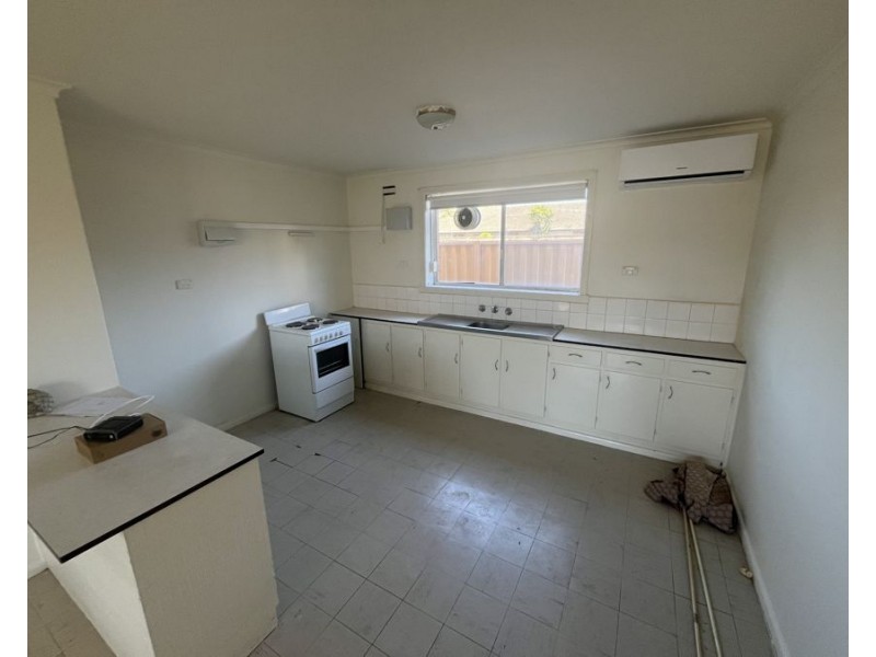 8/214 Biggs Street, St Albans VIC 3021