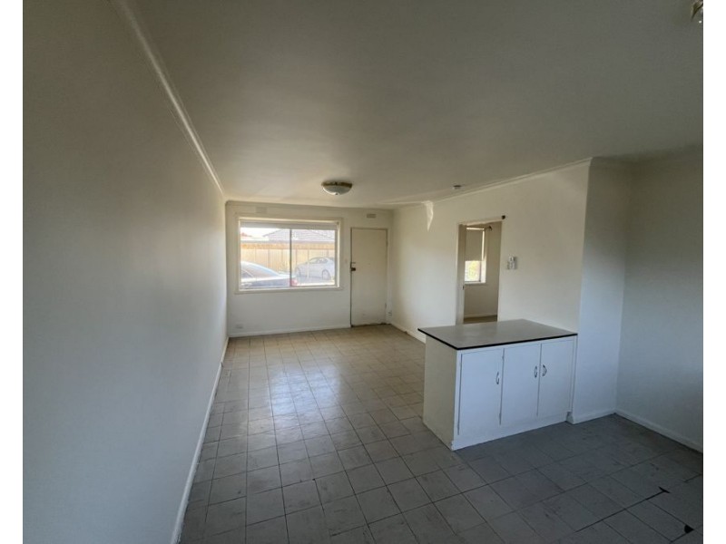 8/214 Biggs Street, St Albans VIC 3021