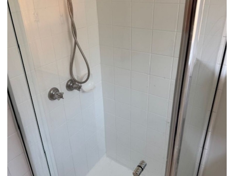 4/18 Gerald Street, Murrumbeena VIC 3163