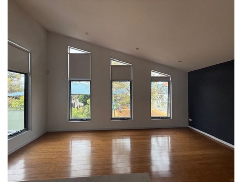 2/9 Clarence Street, Brunswick East VIC 3057