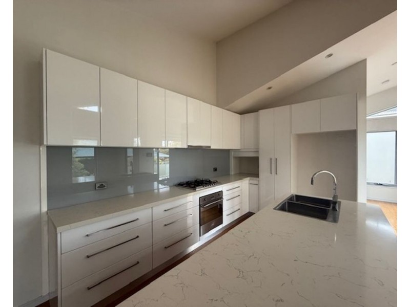 2/9 Clarence Street, Brunswick East VIC 3057