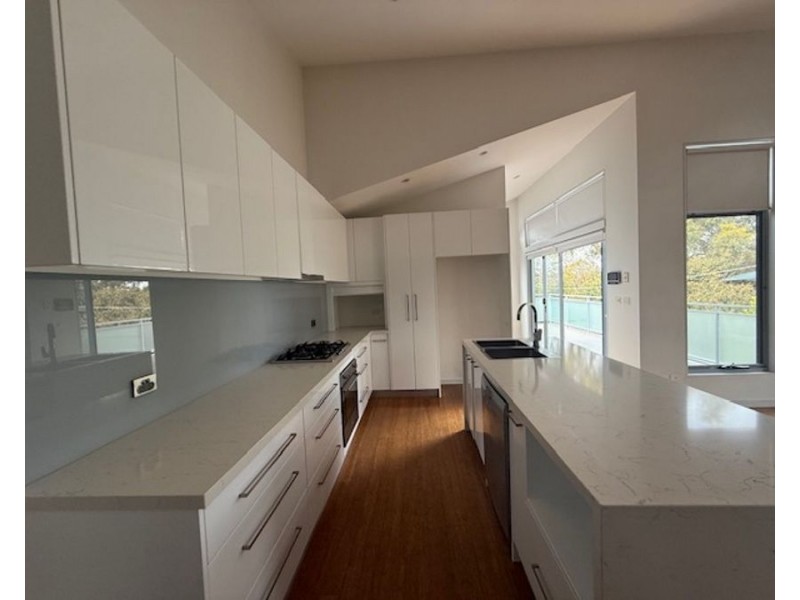 2/9 Clarence Street, Brunswick East VIC 3057