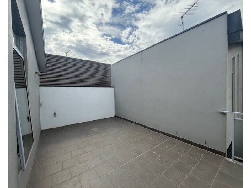 2/9 Clarence Street, Brunswick East VIC 3057