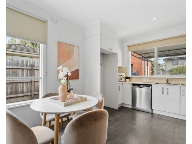 19 Morcom Avenue, Ringwood East VIC 3135