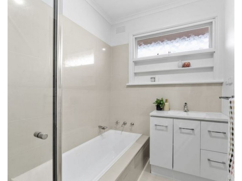 19 Morcom Avenue, Ringwood East VIC 3135