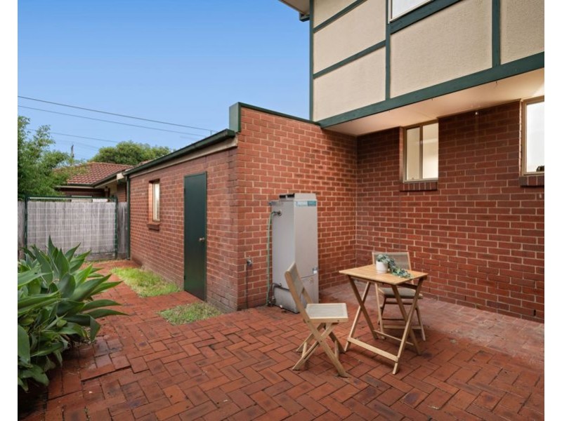 2/61 Northumberland Road, Pascoe Vale VIC 3044