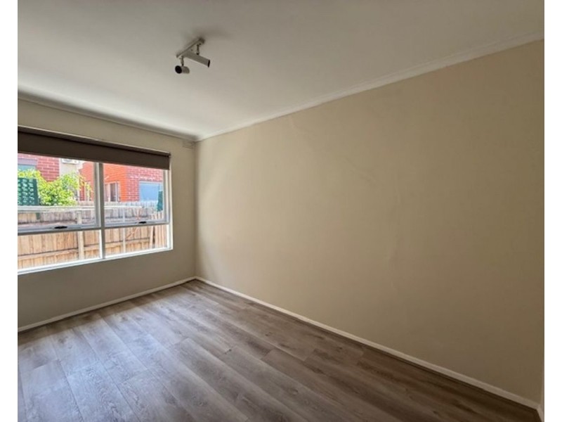 2/120 Albion Street, Brunswick VIC 3056