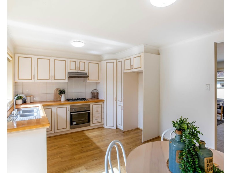 2/8 Lake Avenue, Pascoe Vale VIC 3044