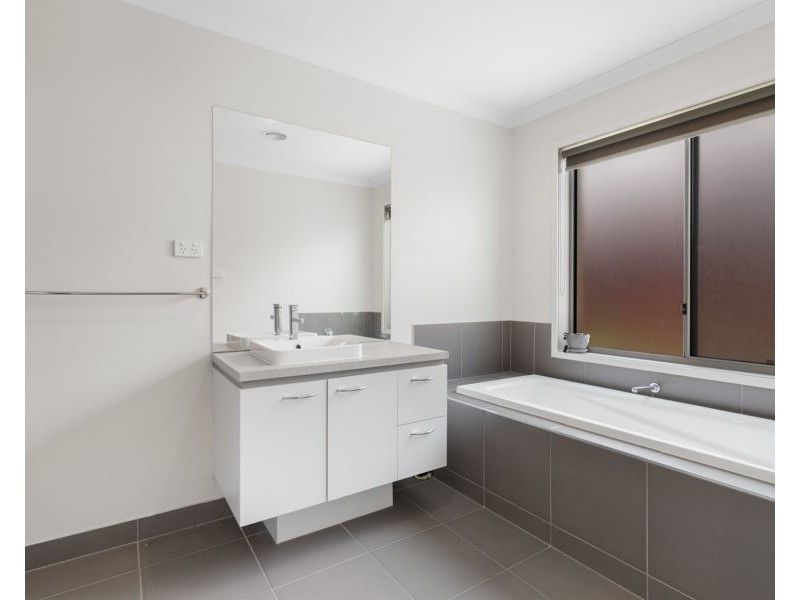 32 Davies Street, Brunswick VIC 3056