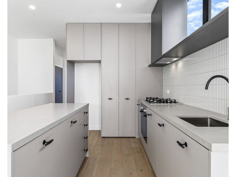 5/949 High Street, Reservoir VIC 3073