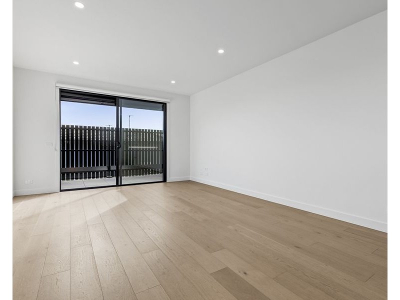 5/949 High Street, Reservoir VIC 3073