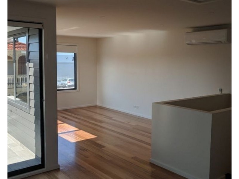 2/111 Hope Street, Brunswick VIC 3056