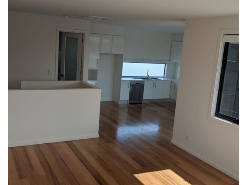 2/111 Hope Street, Brunswick VIC 3056