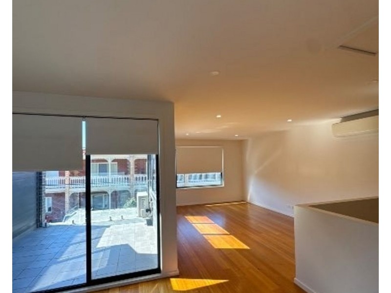 2/111 Hope Street, Brunswick VIC 3056