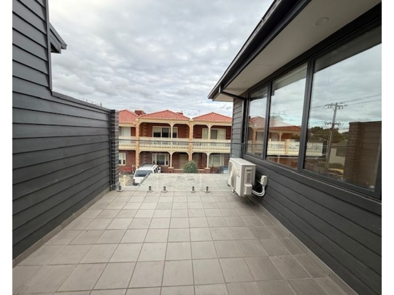 2/111 Hope Street, Brunswick VIC 3056